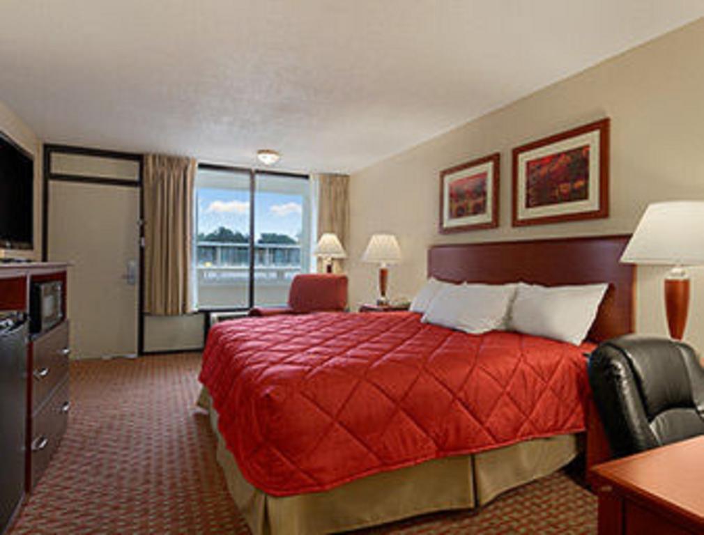 Ramada Burlington Hotel And Conference Center Rom bilde