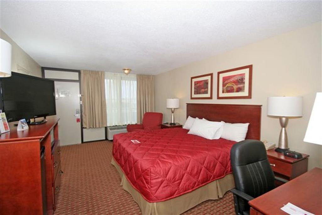 Ramada Burlington Hotel And Conference Center Rom bilde